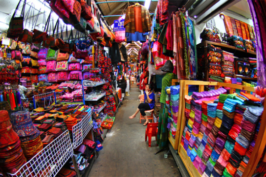 Những chợ bán buôn nổi tiếng không thể bỏ qua khi đi đánh hàng Quảng Châu